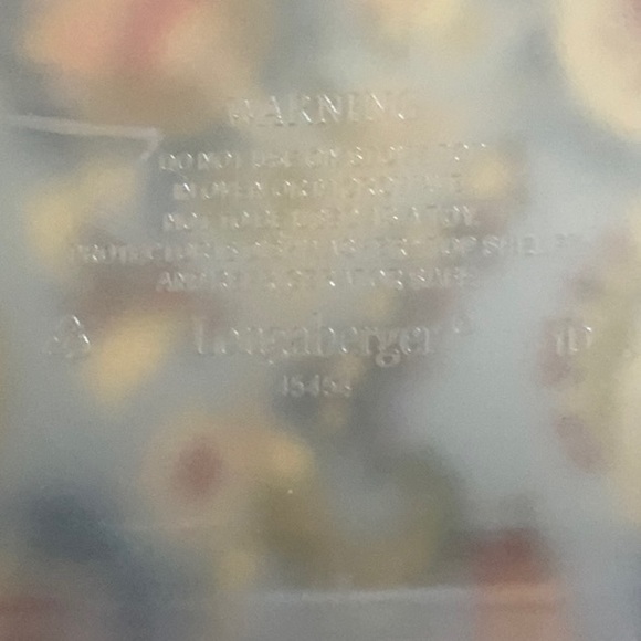 Longaberger Large Serving Basket Signed in 2002 - Picture 9 of 11